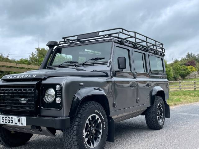 2015 Land Rover Defender Adventure Station Wagon TDCi [2.2]