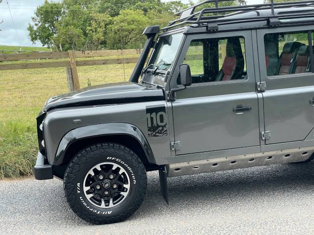 2015 Land Rover Defender Adventure Station Wagon TDCi [2.2]