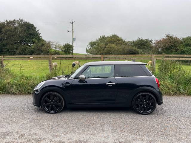 2021 Mini Hatchback 1.5 Cooper Exclusive 3dr