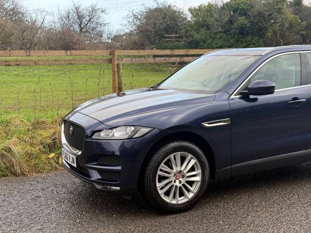 2017 Jaguar F-Pace 2.0d Portfolio 5dr Auto AWD